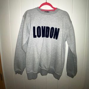 Grey crewneck